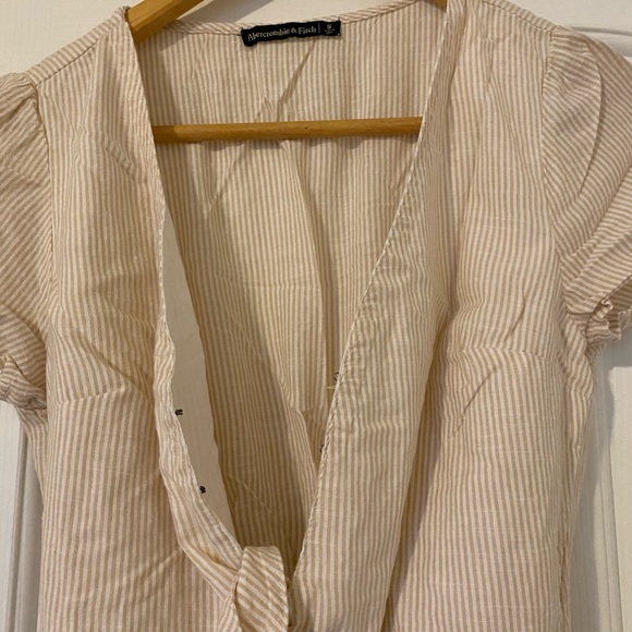 Pinstripe summer romper 💫 - Picture 3 of 3